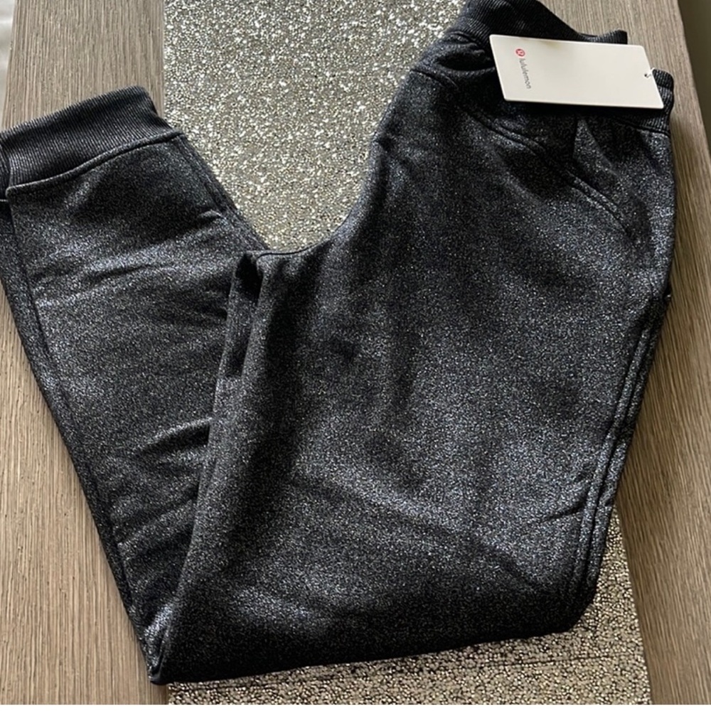 🔥 Lululemon Scuba Jogger HR Full Length Black Sparkle - Picture 2 of 3
